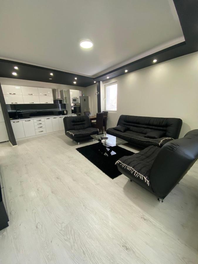 Talija Lux Jagodina Apartment Exterior foto